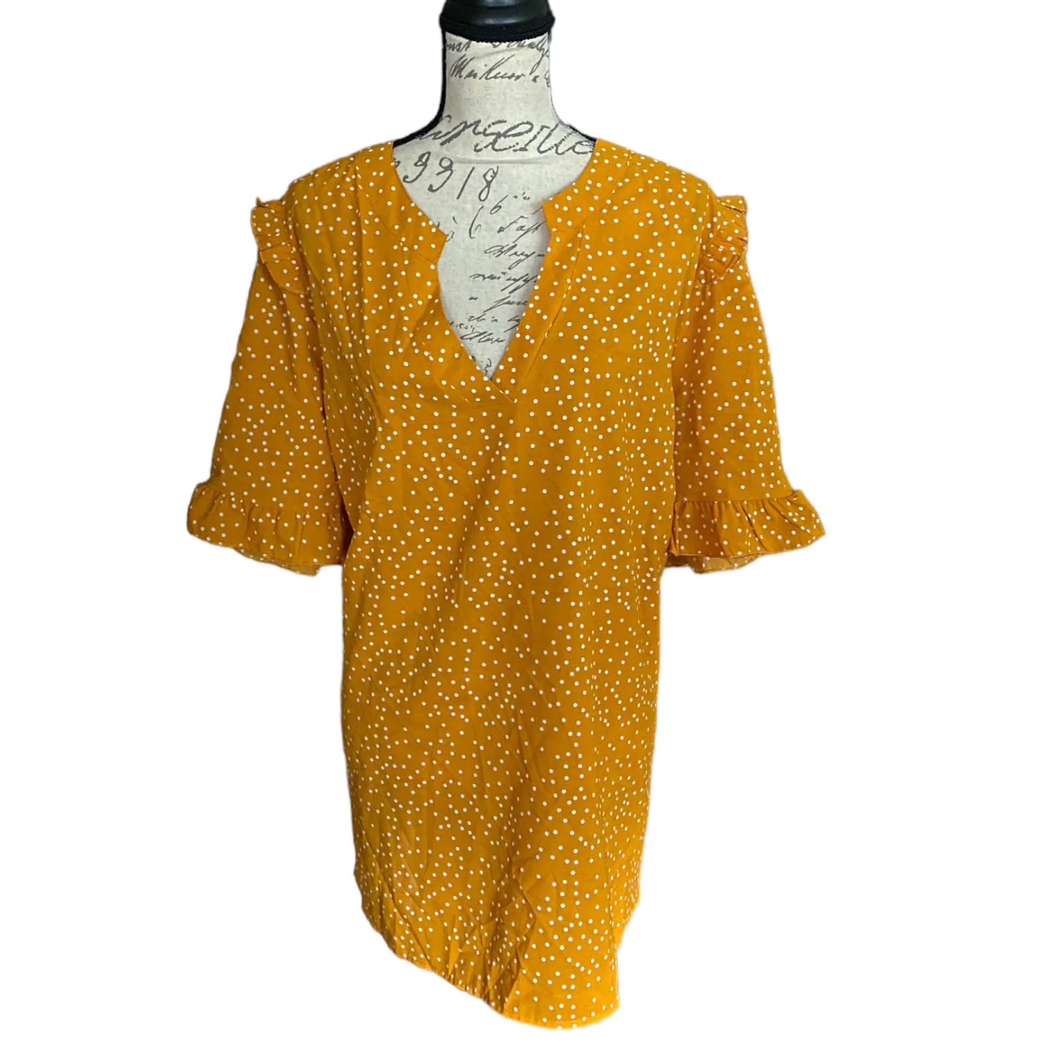 Bloomchic Plus Size Yellow & White Polka Dot V Neck Shirt 22/24