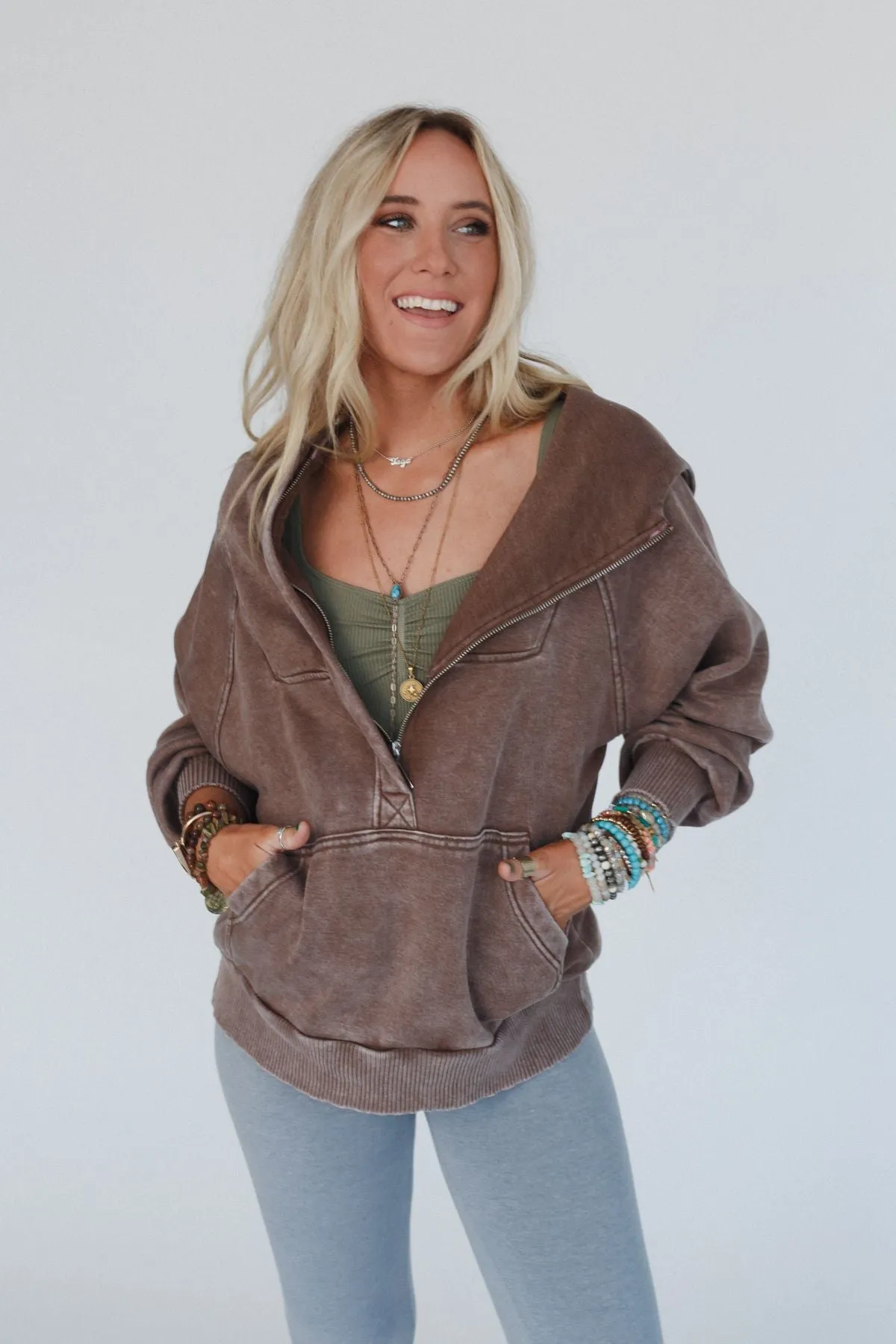 Campfire Cozy Hooded Sweatshirt - Mocha