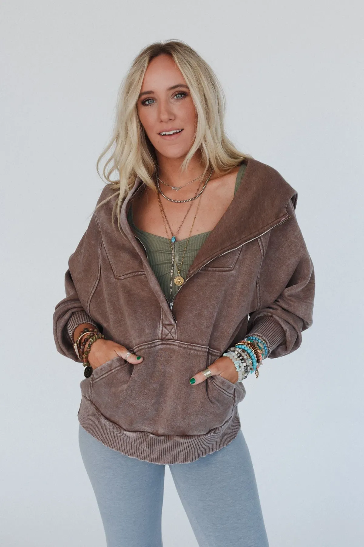 Campfire Cozy Hooded Sweatshirt - Mocha