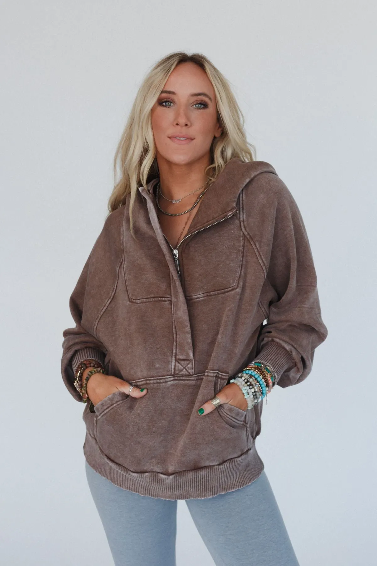 Campfire Cozy Hooded Sweatshirt - Mocha