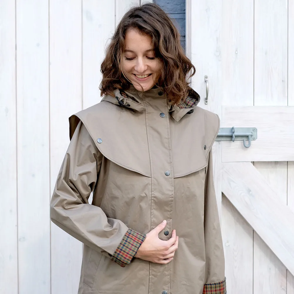 Classic Cotswold Raincoat in Beige