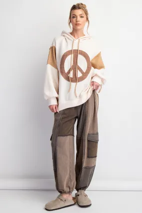 Easel Peace Sign Patch Ribbed Knit Pullover Hoodie in Ivory