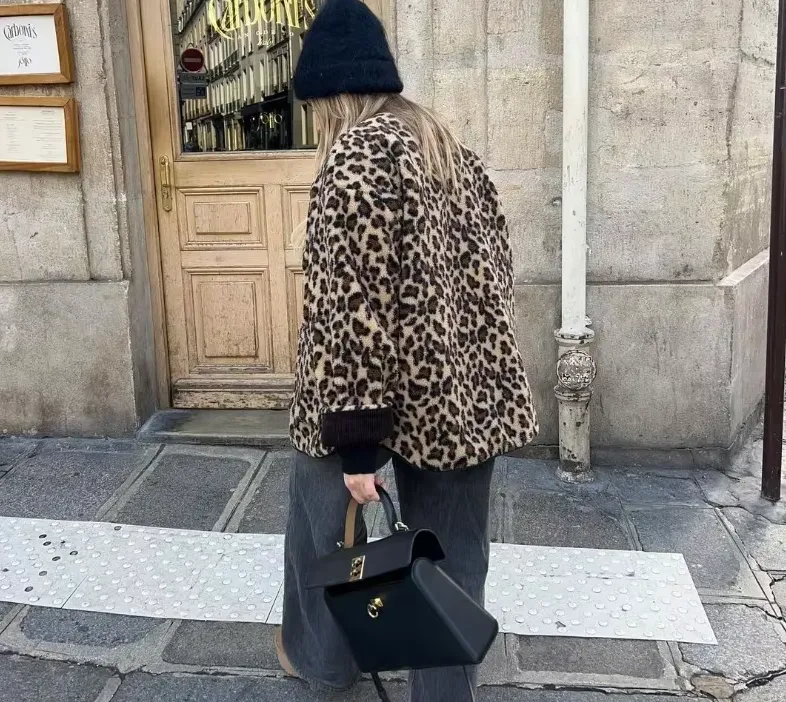 Jenna - Cosy leopard print jacket